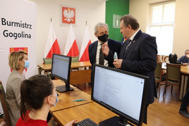 Urząd Miasta w Gogolinie dokłada wszelkich starań, aby nowi mieszkańcy gminy byli obsłużeni z pominięciem dodatkowego, niepotrzebnego stresu.