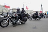 Parada motocykli na ulicach Łodzi z okazji odzyskania przez Polskę niepodległości [ZDJĘCIA]