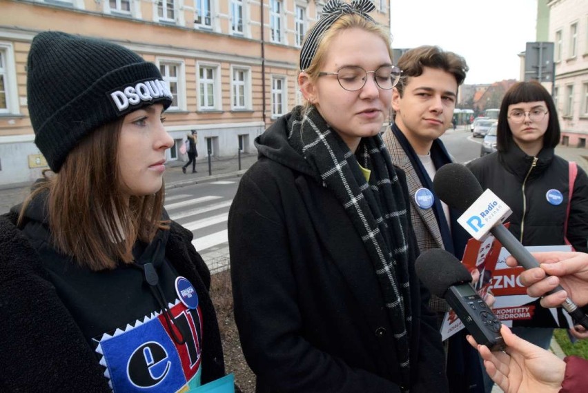 Przedwiośnie Gniezno na Dzień Kobiet: młodzi działacze piszą...