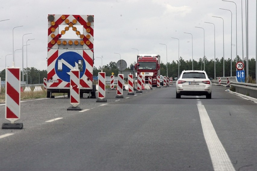 Tak wygląda "budowa" drogi ekspresowej S3 Lubin - Polkowice [ZDJĘCIA]