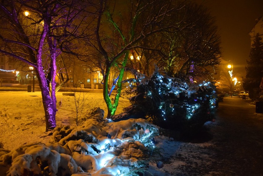 Piękne świąteczne iluminacje w Kaliszu. Nasze miasto bierze...