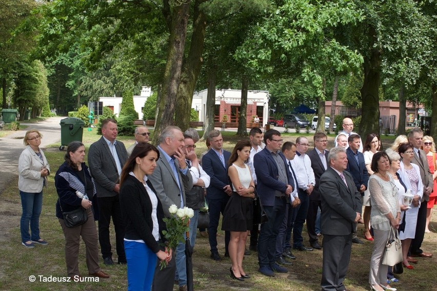 Odsłonięcie pomnika Dziecka Utraconego na cmentarzu przy ul. Kościuszki w Stargardzie [zdjęcia]