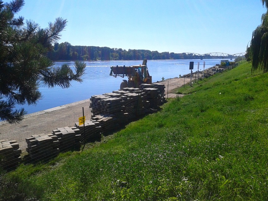 Rozpoczął się remont Bulwaru Filadelfijskiego, nabrzeża i ulicy