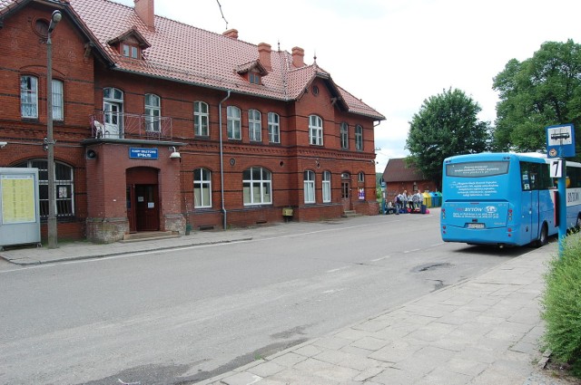 W ramach budowy węzła transportu zbiorowego w Bytowie gruntowną modernizację przejdzie budynek dworca PKP