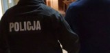 Gdynia. Policjanci zatrzymali 62-letniego mieszkańca Gdyni. Szkolny portier jest podejrzewany o kradzież trzech laptopów ze szkoły