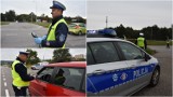 Akcja „Alkohol i narkotyki”  w Tarnowie i regionie. Policjanci z drogówki zatrzymywali na al. Jana Pawła II kierowców do kontroli. WIDEO