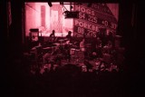 Słynna kanadyjska grupa post-rockowa Godspeed You! Black Emperor wystąpi 17 kwietnia 2024 roku w krakowskim Hype Parku 