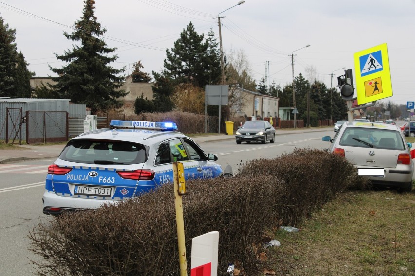 Miał blisko 2,5 promila i jechał z dzieckiem. Uderzył w sygnalizację na 18 Stycznia w Wieluniu