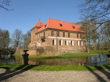 Można zwiedzać Muzeum- Zamek w Oporowie