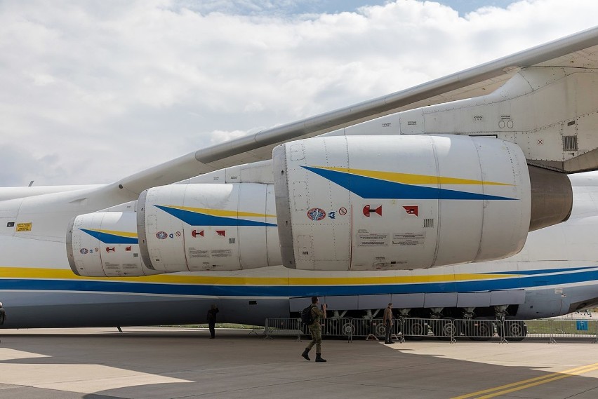  An-225 Mrija - Największy samolot świata przyleci do Warszawy. Wyląduje 14 kwietnia o 9.30. Jedyny taki model na świecie