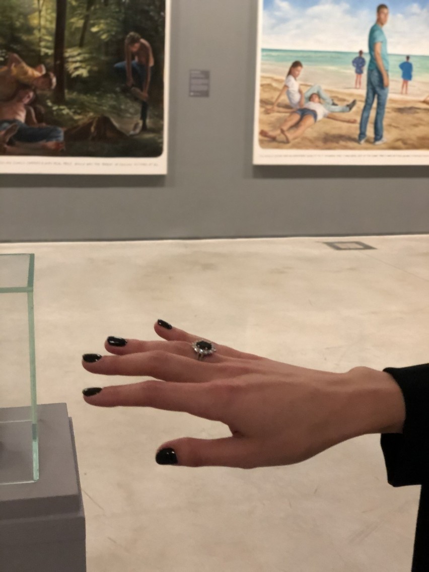 Świadkami romantycznych zaręczyn w muzeum były dzieła sztuki
