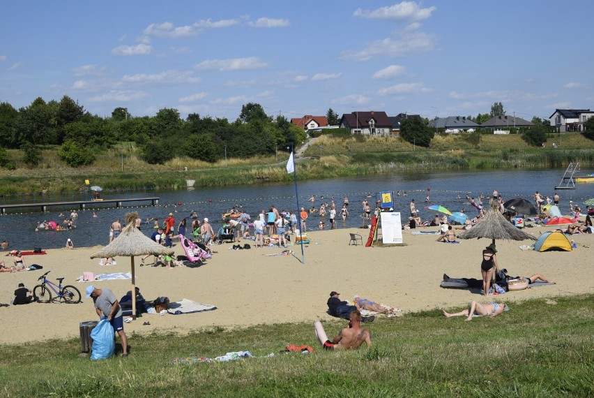 Setki skierniewiczan zdecydowały się na spędzenie soboty na miejskiej plaży