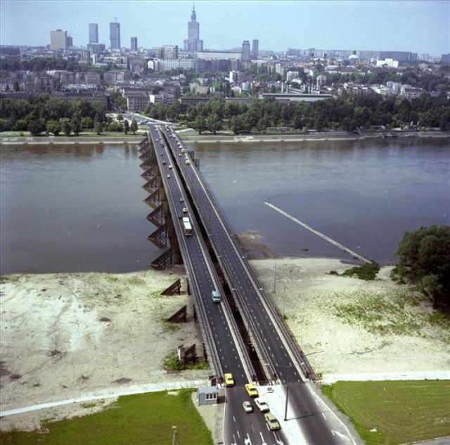 Most Syreny powstał 30 lat temu. Czy ktoś go jeszcze pamięta? [ARCHIWALNE ZDJĘCIA]