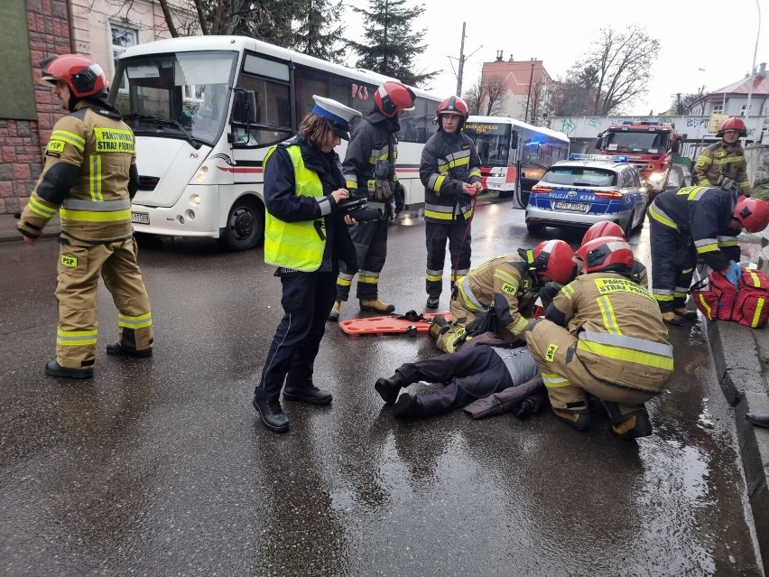 Wypadek w Przemyślu. Kobieta potrącona przez toyotę w rejonie przejścia dla pieszych [ZDJĘCIA]