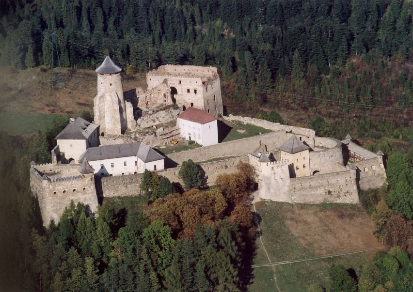 Zamek Lubowka (Słowacja). 

Lubowla jest jednym z...