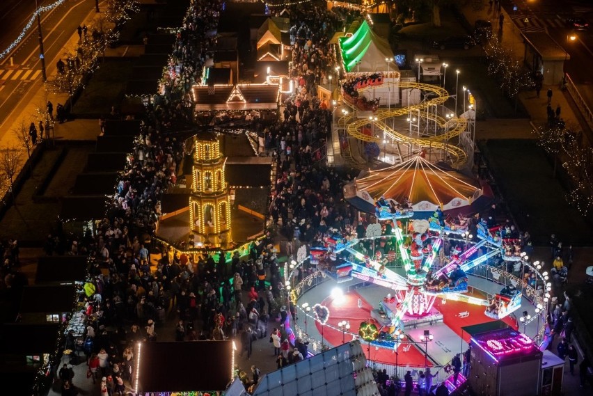 Jarmark Bożonarodzeniowy 2019 w Poznaniu kusi atrakcjami. Na...