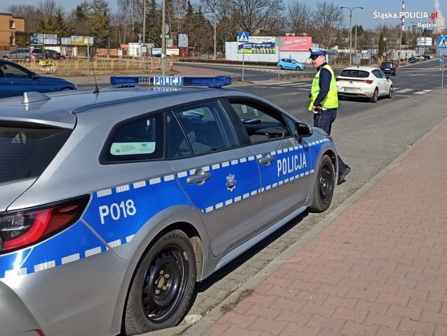 Policjanci zwracają szczególną uwagę na bezpieczeństwo pieszych i rowerzystów