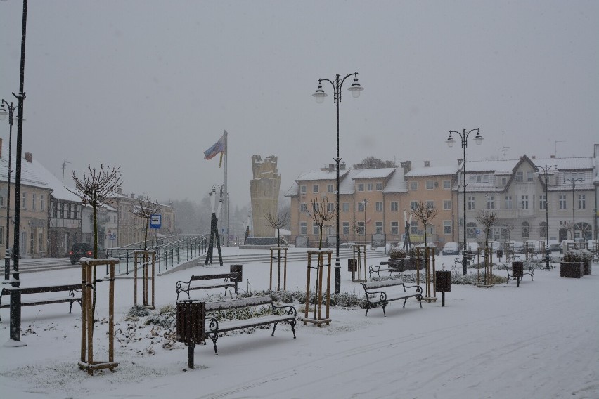 Spadł pierwszy śnieg. Tak wygląda Sępólno wraz z nadejściem...