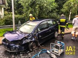 Wypadek w Kaczorowie. Zderzenie czołowe dwóch aut [ZDJĘCIA]
