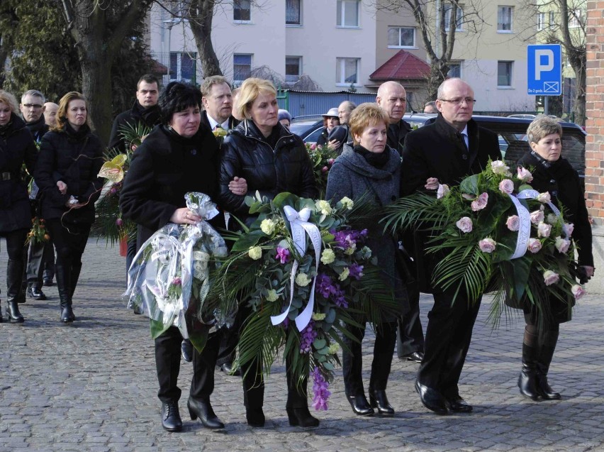 Tczew: ostatnie pożegnanie Jana Stachowiaka, wieloletniego i honorowego prezesa Unii Tczew. FOTO