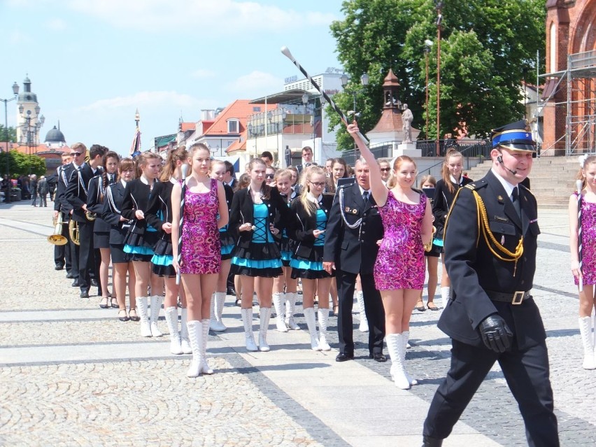 Przed Pałacem Branickich strażacy prezentowali swój sprzęt.