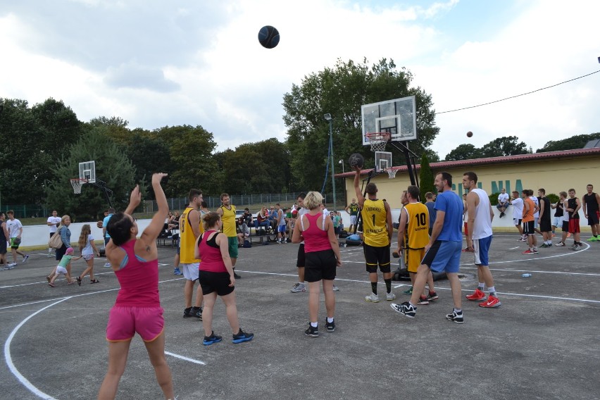 Memoriał strażacki w Raciborzu 2015 rozpoczął turniej streetball
