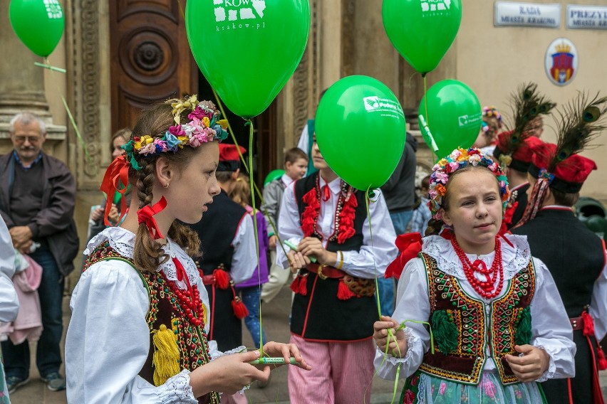 Marsz Nadziei i Życia przeszedł ulicami Krakowa [ZDJĘCIA, WIDEO]