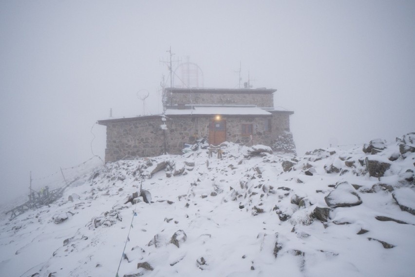 Białe zakończenie lata w Tatrach. Śnieg i bałwany w ostatni...