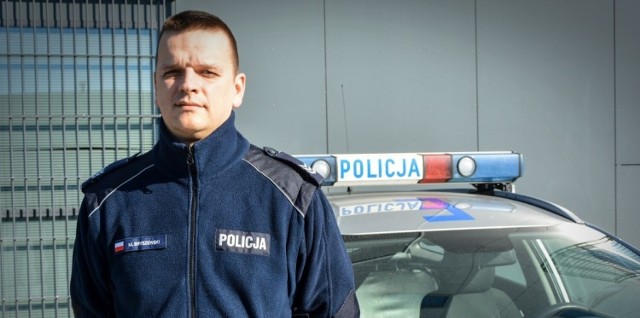 Sierżant sztabowy Mateusz Bryszewski, policjant z Krosna Odrzańskiego.