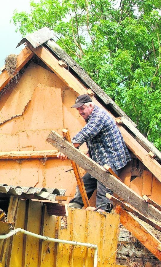 Leśnicy namawiają, aby budować domy z drewna