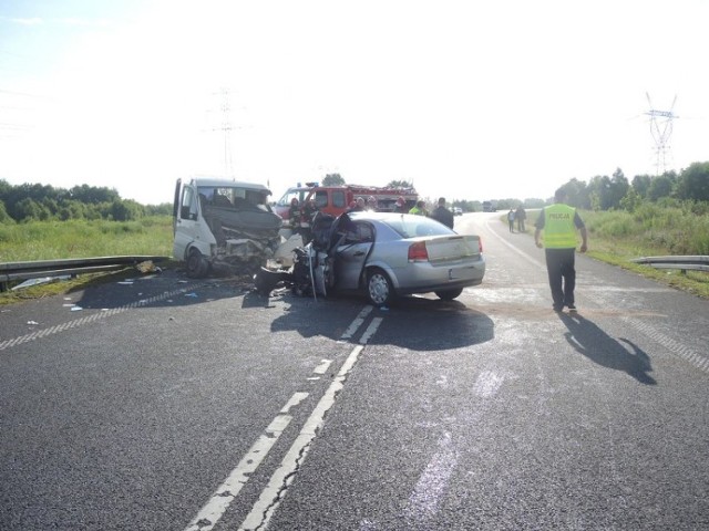 Na obwodnicy Kobylanki, Morzyczyna i Zieleniewa był tragiczny wypadek. W zderzeniu samochodów zginął żołnierz ze jednostki w Stargardzie. 

Więcej zdjęć: TUTAJ