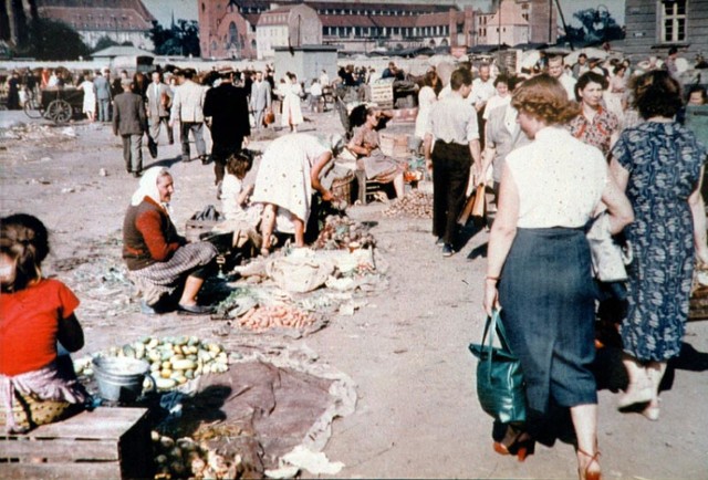 Plac Nowy Targ po II wojnie światowej