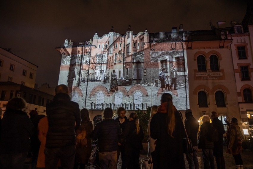 Niezwykły spektakl wizualny na placu Szczepańskim. Tak świętuje Stary Teatr