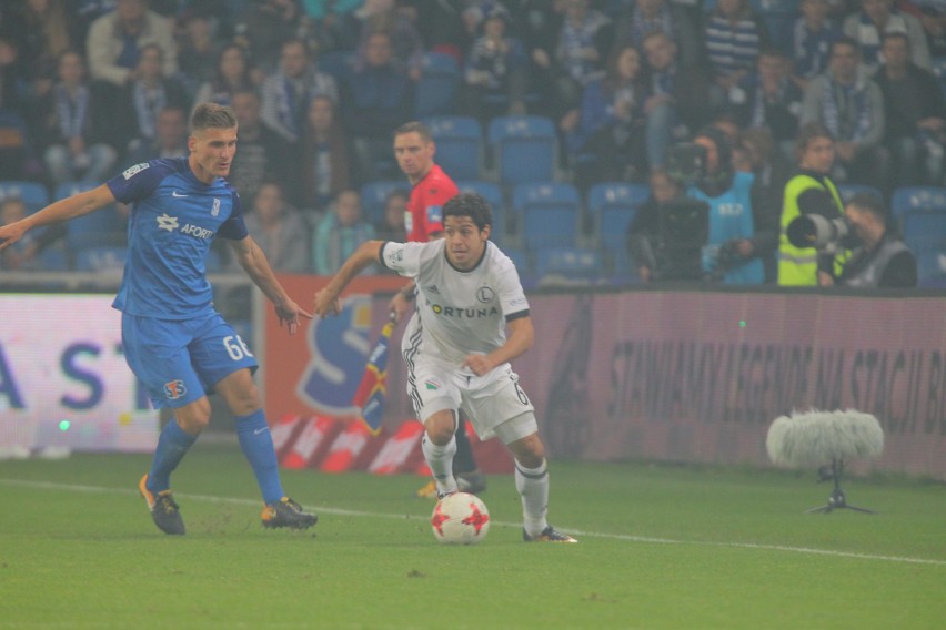 Legia 0:3 Lech. Prezes nie wytrzymał, gorąco na trybunach...