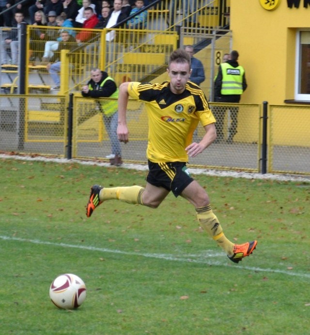W ubiegłym sezonie w Wejherowie po bramce Marcina Warcholaka (na zdjęciu) żółto-czarni pokonali Chrobry 1:0