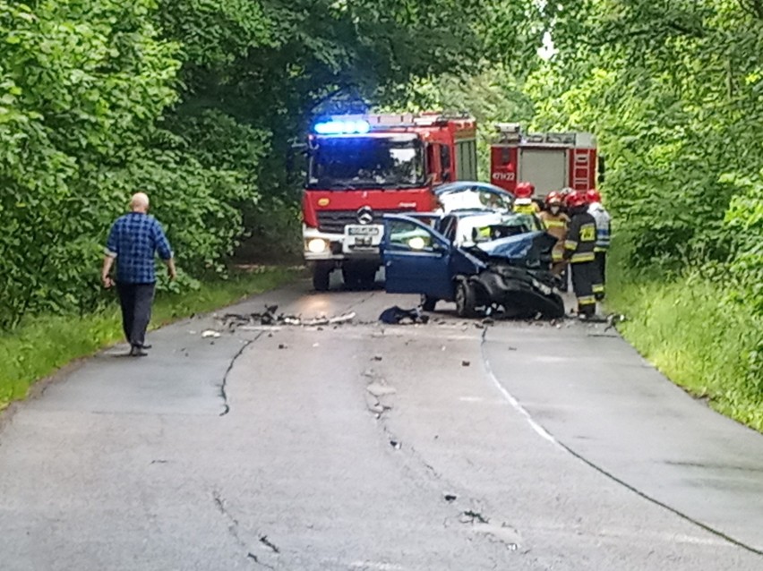 "Czołówka" przy ul. Kaszubskiej w Lęborku. Nikt poważnie nie ucierpiał [AKTUALIZACJA, ZDJĘCIA]