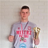 Bartosz Papierz z Dobiesławia Mistrzem Polski Juniorów w kickboxingu w formule fullcontact