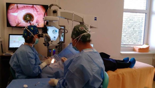 Operacja zaćmy w Czechach ciągle jest popularna wśród polskich pacjentów