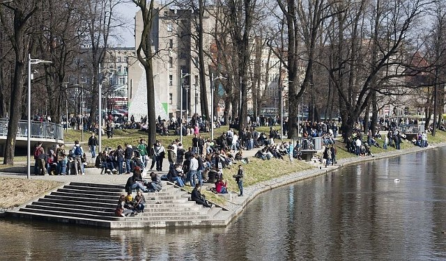 Wyspa Słodowa to jedno z najbardziej obleganych miejsc we Wrocławiu.