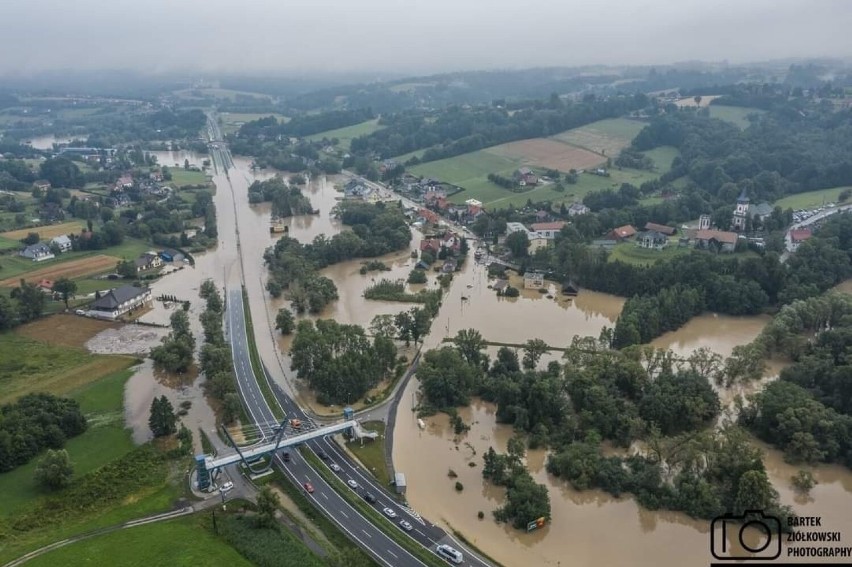 Powódź błyskawiczna w gminie Myślenice w lipcu 2021 roku....