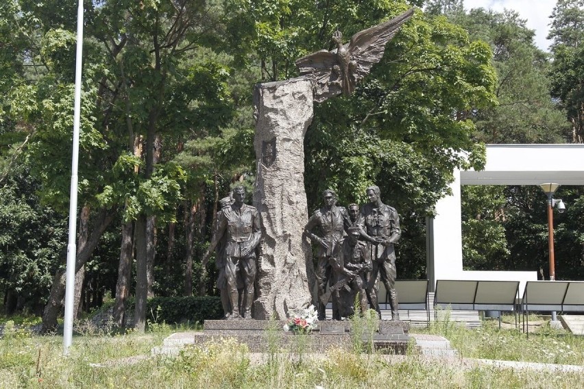 Pomnik Żołnierzy Wyklętych Niezłomnych w Mielcu
