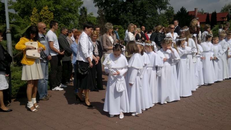 Procesja Bożego Ciała w parafii św. Floriana w Pleszewie