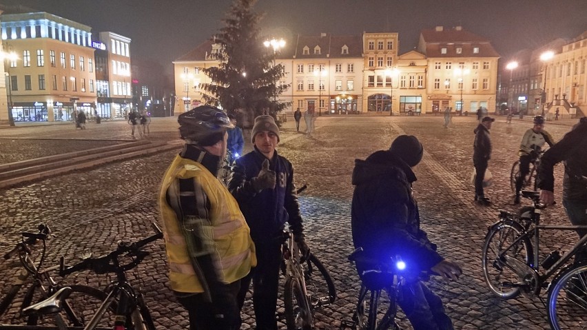 Mieszkańcy informują: Bydgoska Masa Krytyczna przejechała ulicami miasta [zdjęcia, wideo]