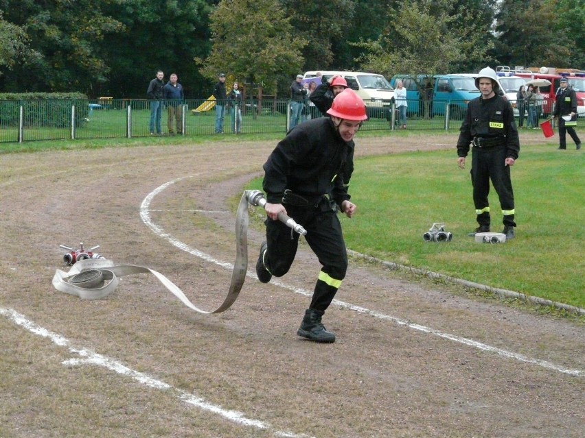 Powiatowe zawody sportowo-pożarnicze w Łasku