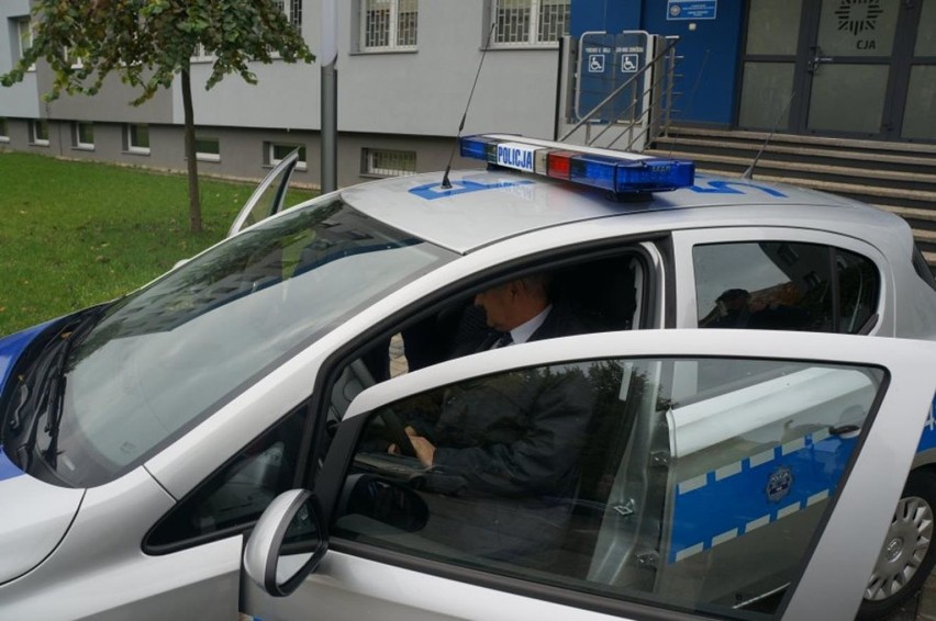 Opel corsa dla żywieckich policjantów [ZDJĘCIA]