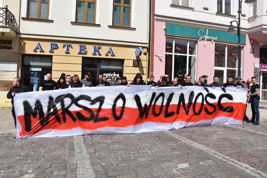 Marsz o Wolność w centrum Tarnowa