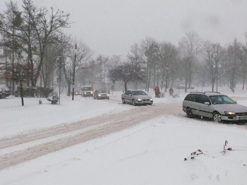 Zima w Chełmie: śnieg sparaliżował miasto (aktualizacja)