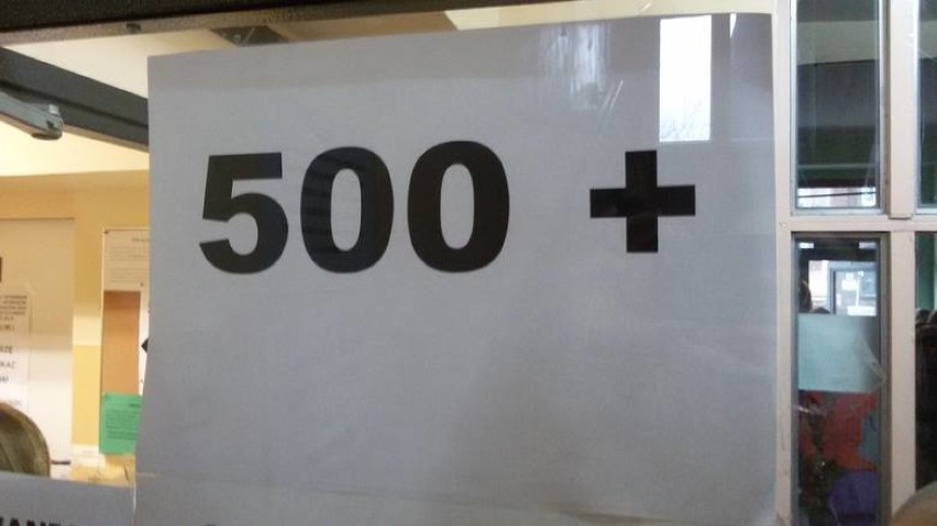 Niektóre gminy już wypłacają świadczenia z programu 500 plus