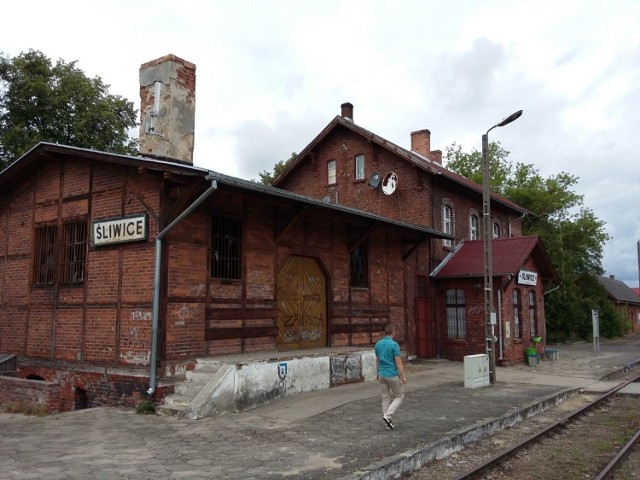W przyszłym roku ten nieczynny dworzec w Śliwicach będzie miejscem integracji seniorów