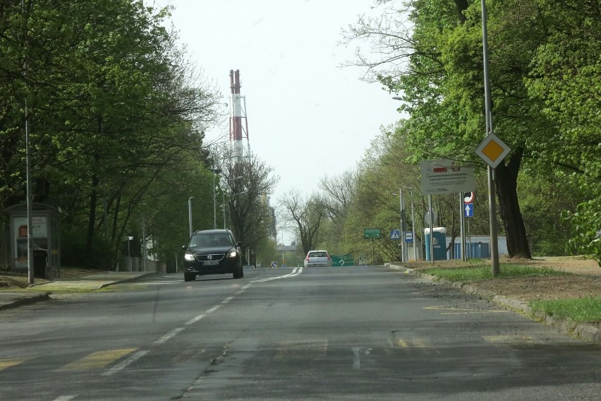 Ulica Złotoryjska w Legnicy jest już przejezdna. Trwają odbiory końcowe, zdjęcia